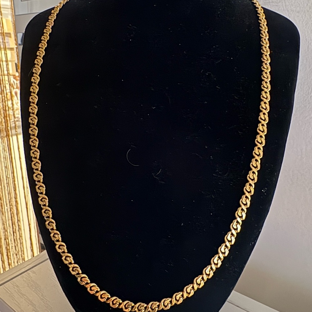 GIVENCHY Excellent Condition Bright Gold Chain Necklace - Picture 10 of 10